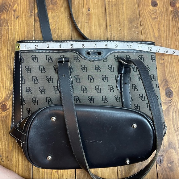 Dooney & Bourke Classic Vintage Retro Cabriolet Bucket Bag canvas and leather - Picture 11 of 12